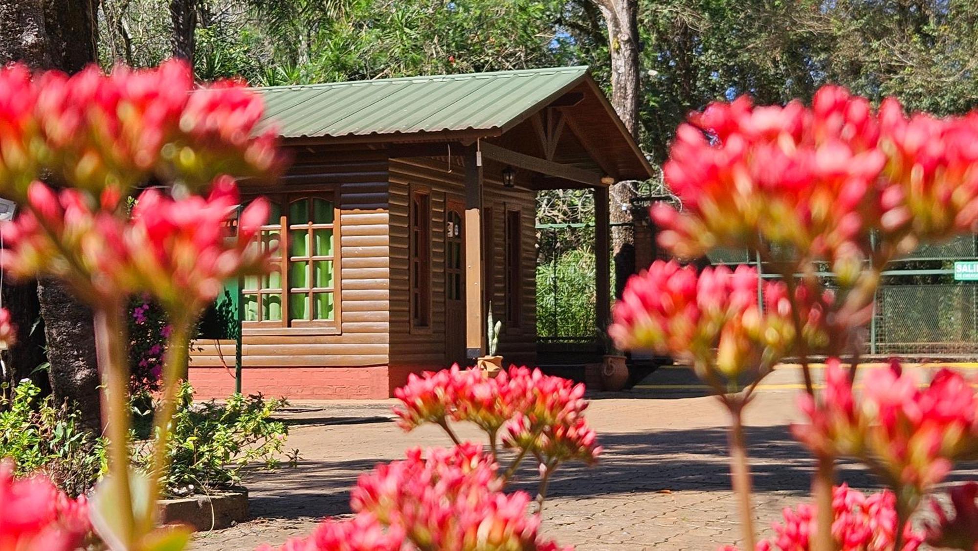 Cabañas Rincon Santa Maria Puerto Iguazú Exterior foto